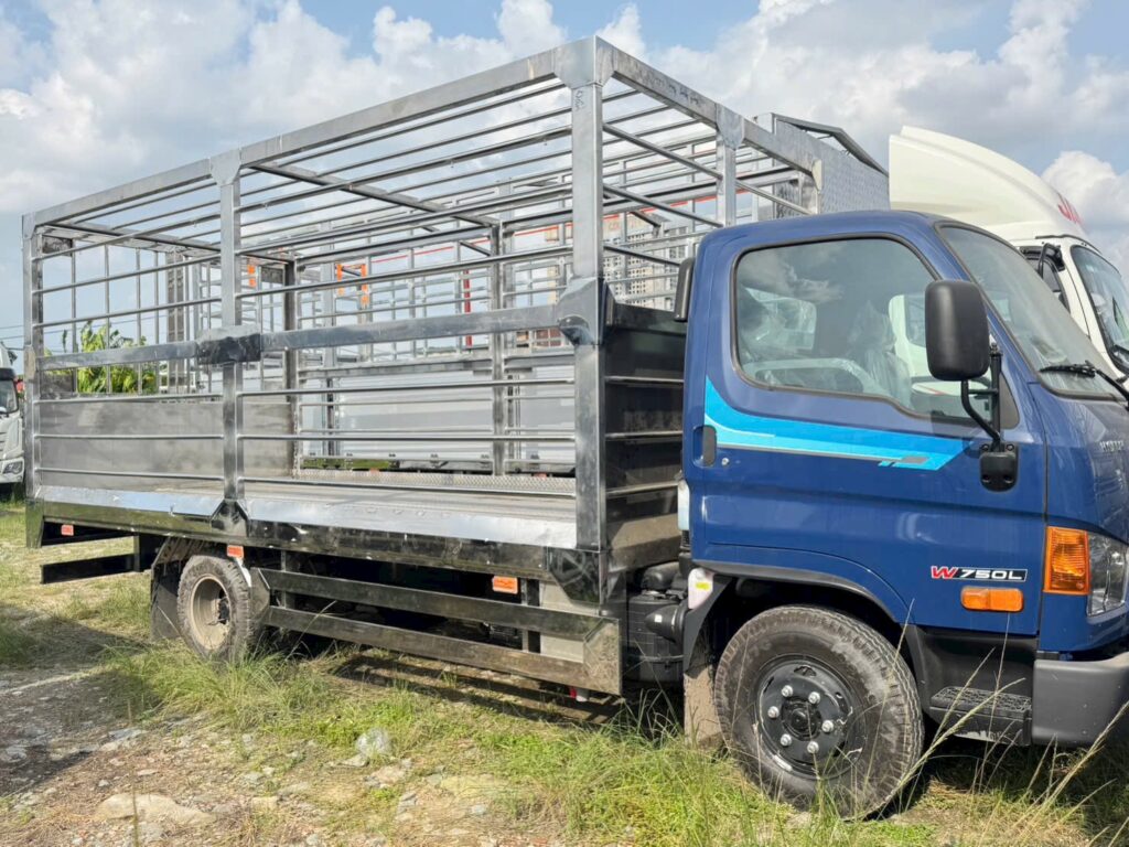 W750L Thùng Gia Súc